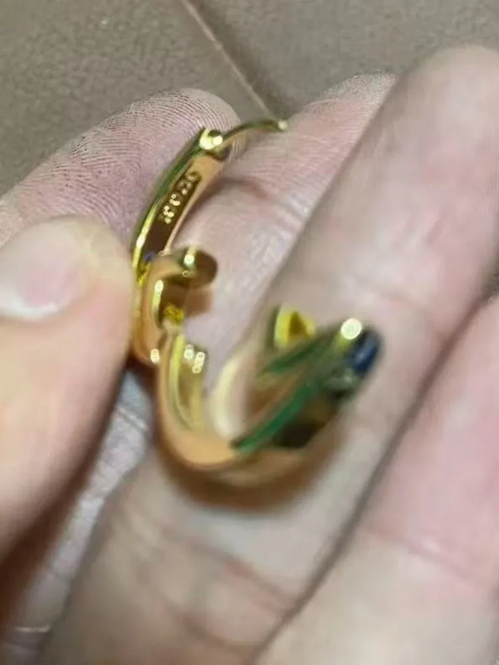 Gucci Blondie GG Hoop Earrings - Picture 2 of 8